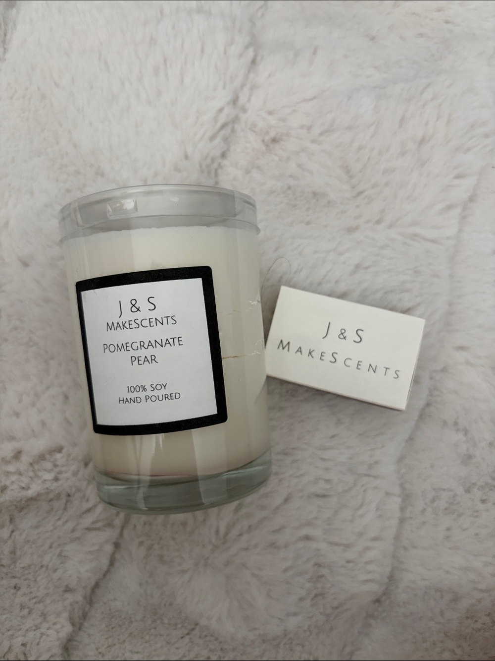 Pomegranate Pear Scented Soy Candle - White